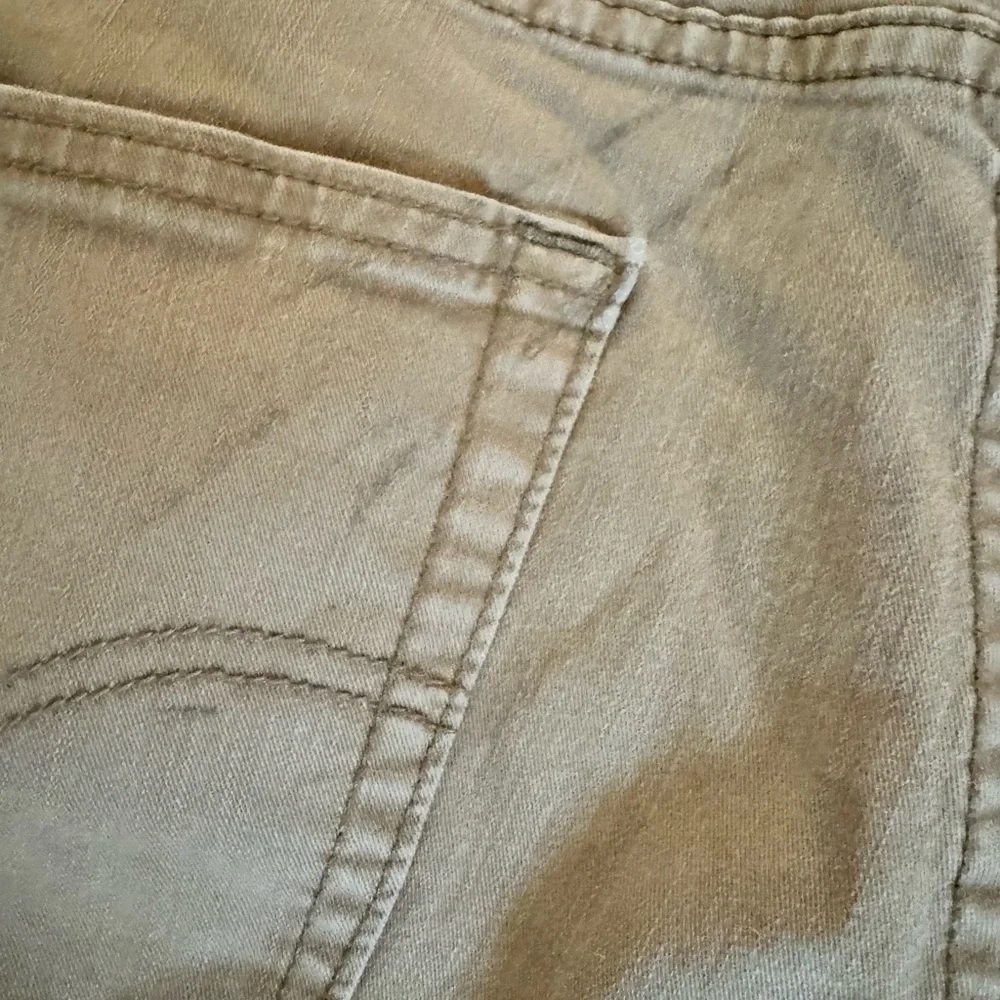 Levi's 505 Khaki Denim Jeans Distressed - Picture 9 of 10